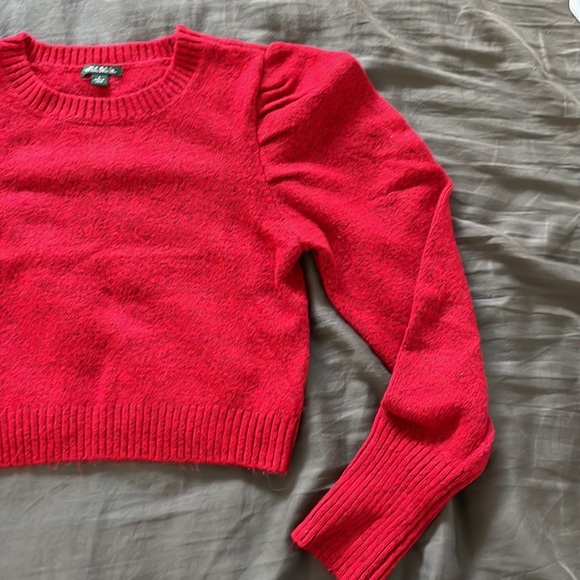 Red puff sleeve cropped sweater - Picture 3 of 3
